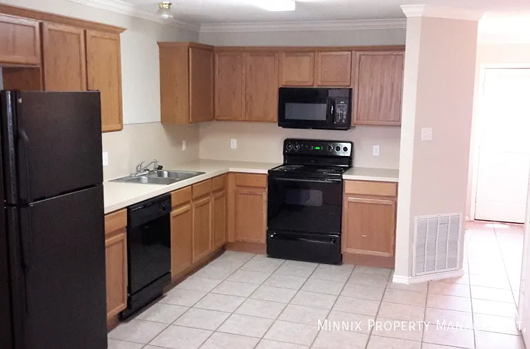 601 N Elkhart Ave #A — Photo 6