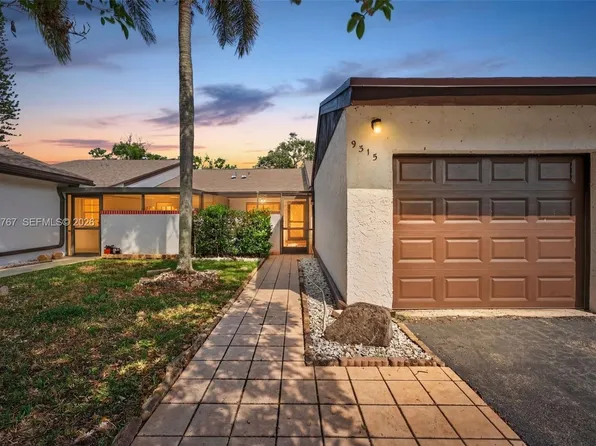 9315 Wedgewood Dr #B19, Tamarac, FL 33321