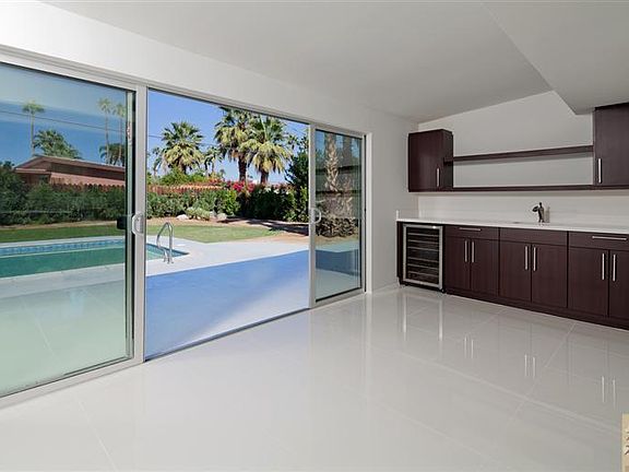4th image of 2140 Desert Palms Dr