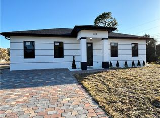 800 E 5th St, Lehigh Acres, FL 33972
