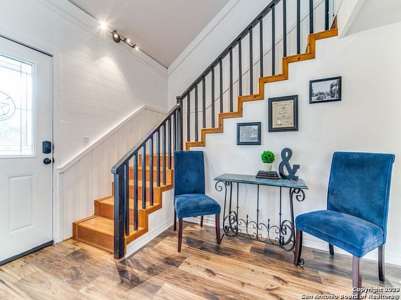 4th image of 306 WINCHESTER DR