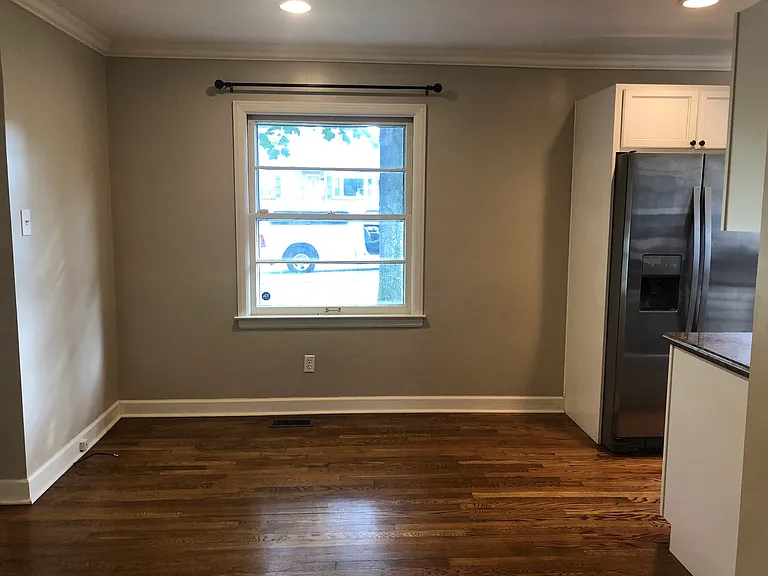 523 Lone Oak Dr — Photo 3