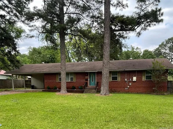 206 S Oakley St, Fordyce, AR 71742