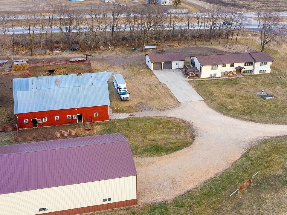 1st image of 35069 770th Ave