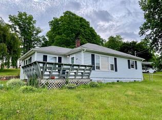 627 Cranberry St, Hillsville, VA 24343