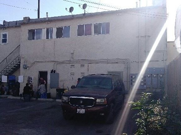2nd image of 4706 S Vermont Ave
