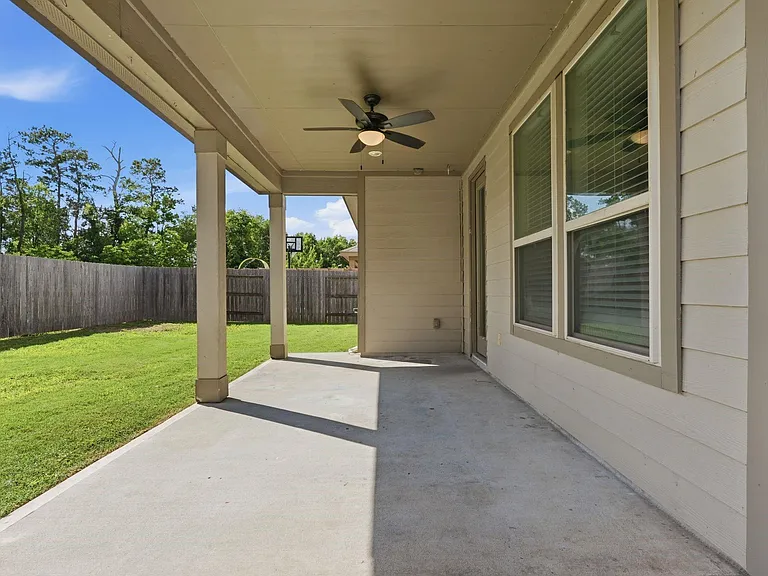 1140 Clonmore Ct — Photo 37