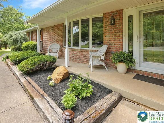 4th image of 1097 Soffa Rd