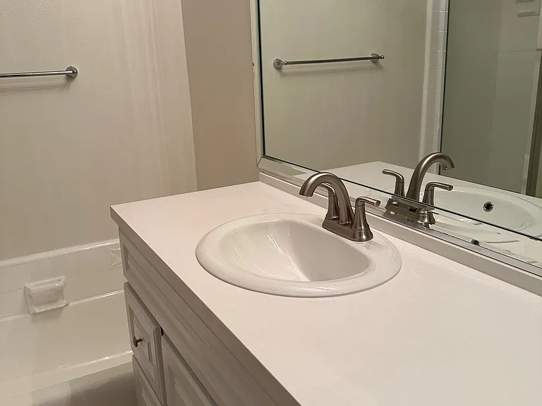 Rexford Terrace — Photo 13