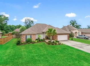 409 Autumn Creek Dr, Madisonville, LA 70447