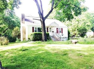 8 Shirley St, Norwalk, CT 06850
