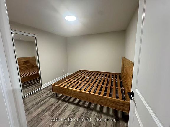 5th image of 3366 Mulcaster Rd #Basement