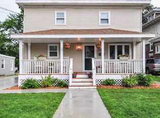 209 N Kane St, Burlington, WI 53105