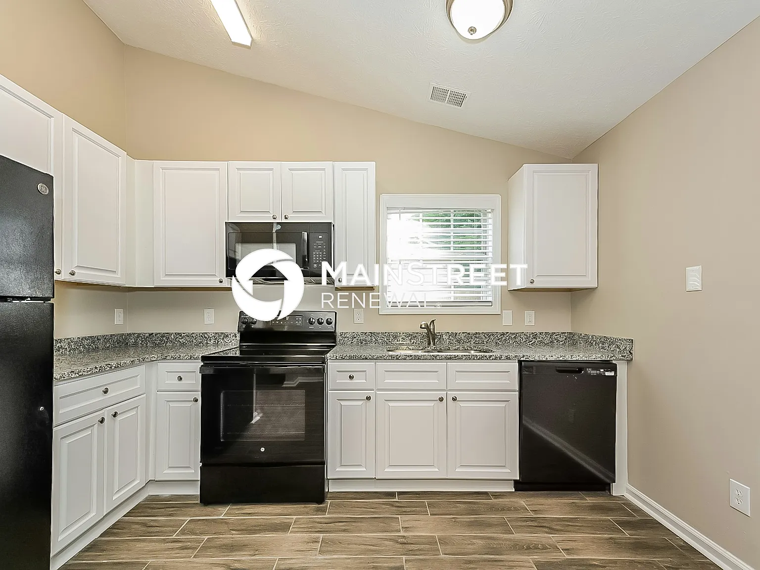 1547 Enchanted Forest Dr — Photo 4