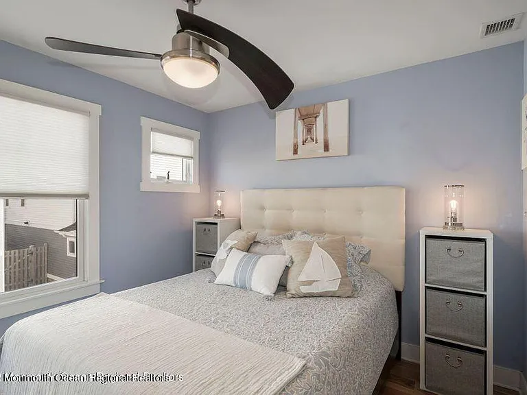 369 W 8th St #4 — Photo 17