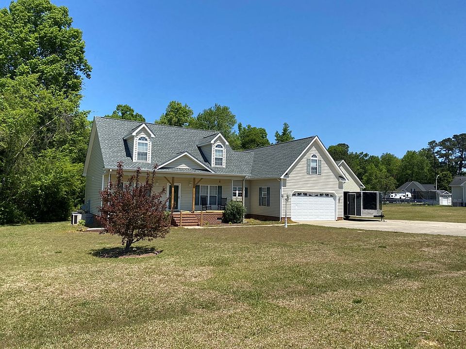2nd image of 305 N Woodridge Dr