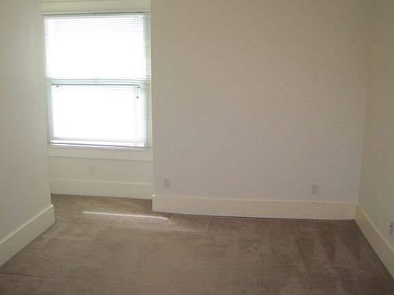 4th image of 4736 18th Ave NE #2-C