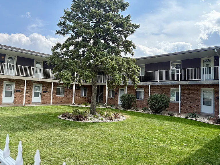 4510 W Washington St #205 — Photo 8