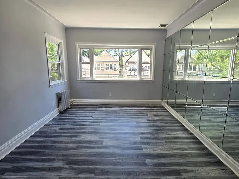 20 Wade St #2L — Photo 8