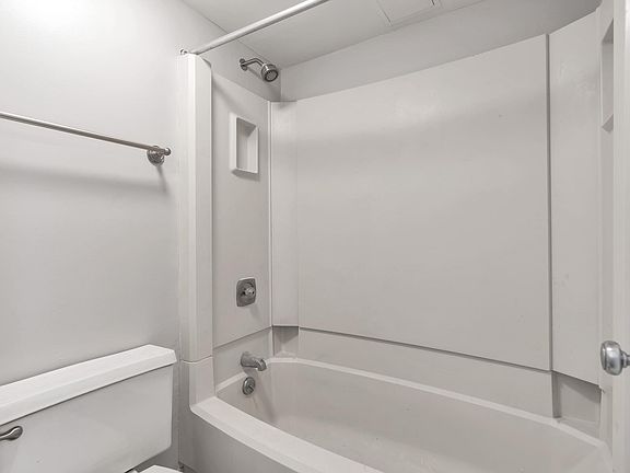 3rd image of 8360 Greensboro Dr APT 1019