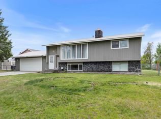 1711 N McKee Rd, Greenacres, WA 99016