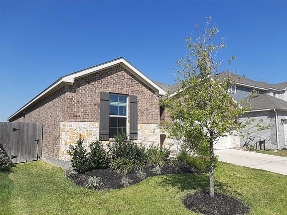 2nd image of 5723 Aurora Greens Ln
