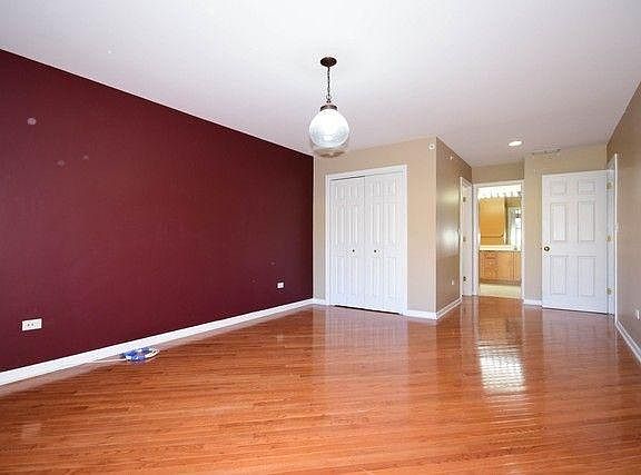 4th image of 7424 Lincoln Ave #C