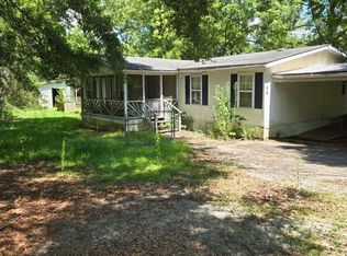 64 N 7th Ave, Woodland, GA 31836
