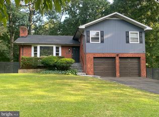 9809 Ashby Rd, Fairfax, VA 22031