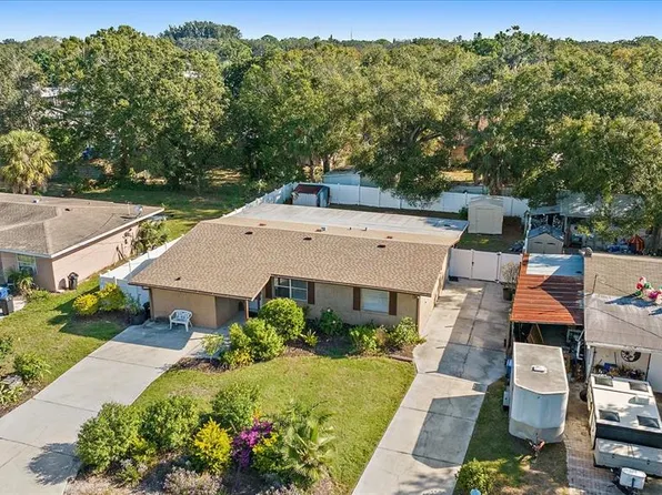 835 Searcy Ave, Sarasota, FL 34237