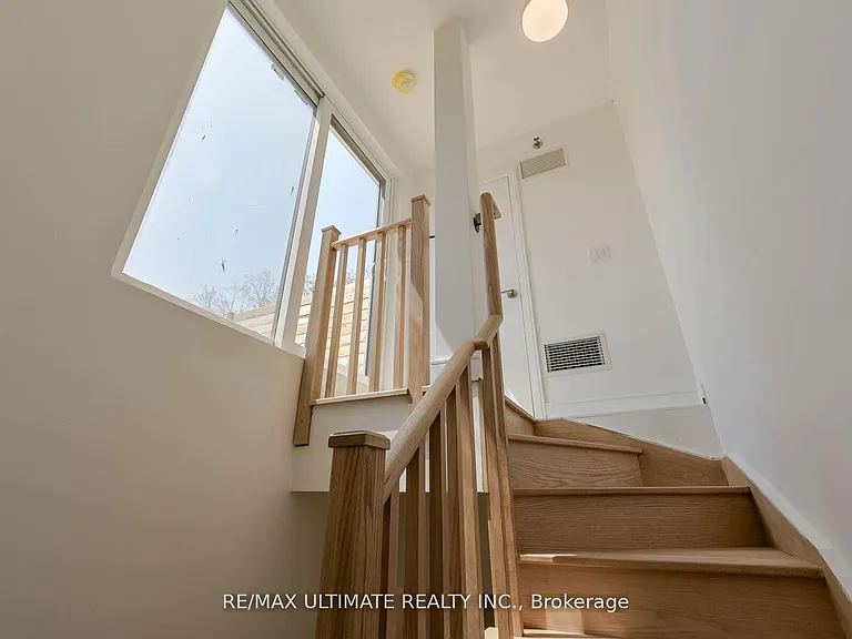 172 Clonmore Dr #3 — Photo 32