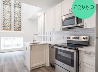 16 West Ave S #110, Hamilton, ON L8N 2S1