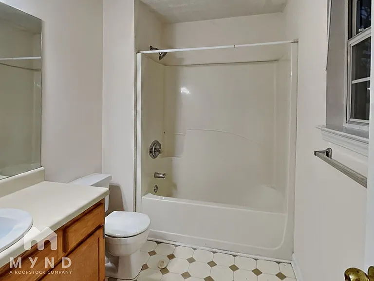 3726 James Ed Rd — Photo 17