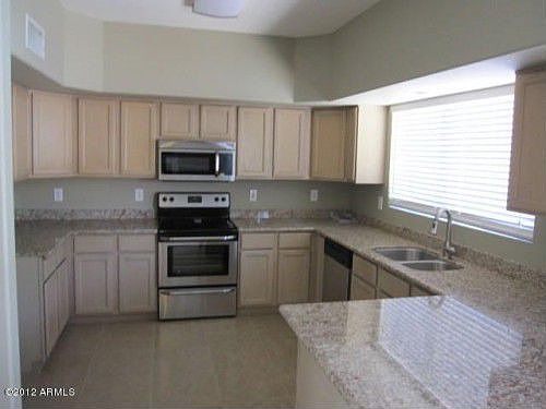1st image of 2408 E Cottonwood Ln