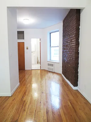 Rented by Waverly Realty Associates | media 16