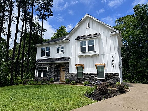 4th image of 1004 Maccoa Dr