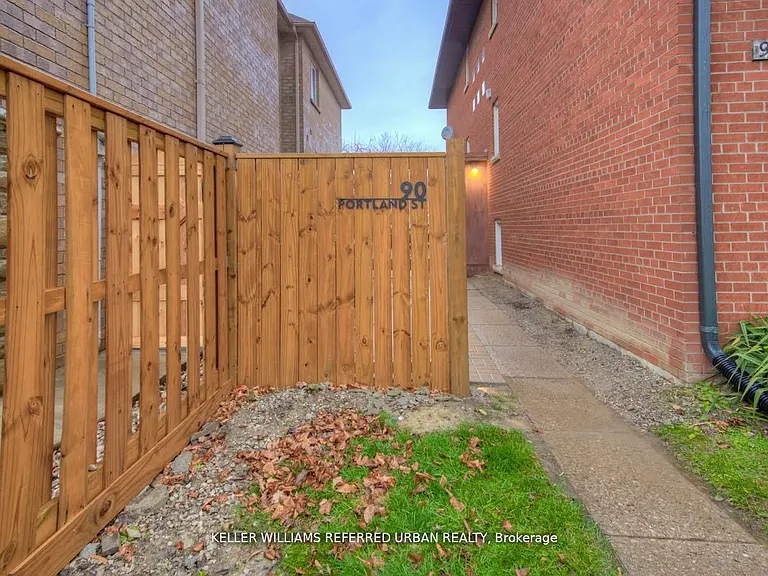 90 Portland St #6 — Photo 16