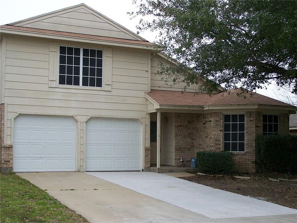 1st image of 643 Blueberry Hill Ln