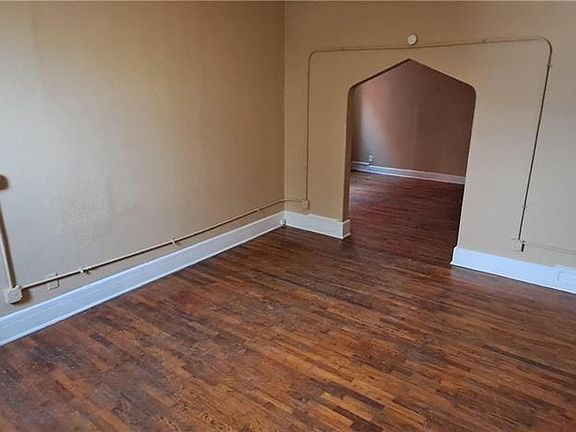 2nd image of 1500 Jules St