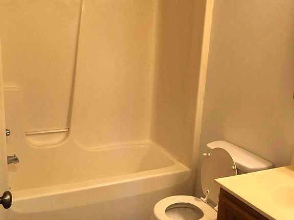 5th image of 201 9th Ave APT 3