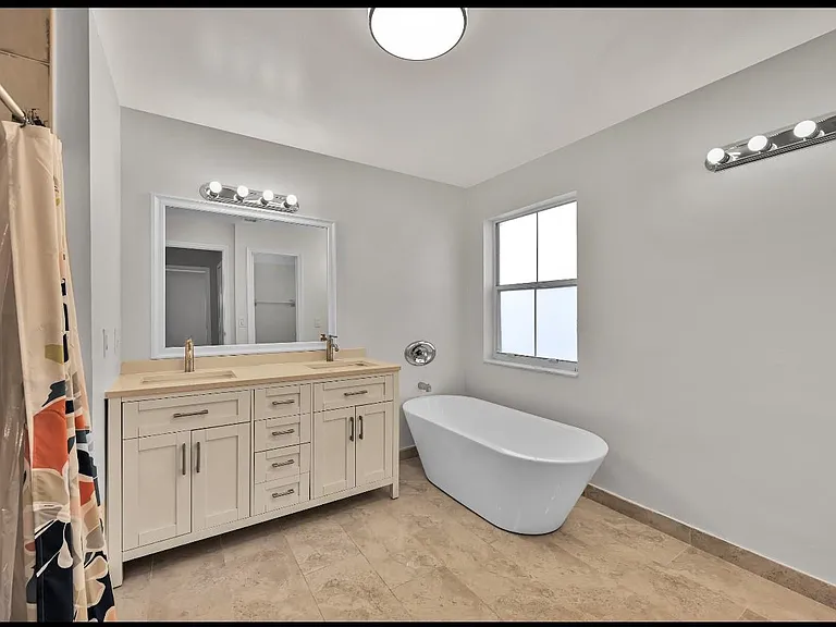 13761 N Garden Cove Cir — Photo 23