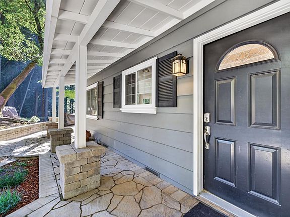 4th image of 17275 Melody Ln