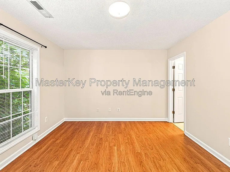 6307 Forest Ridge Dr — Photo 24