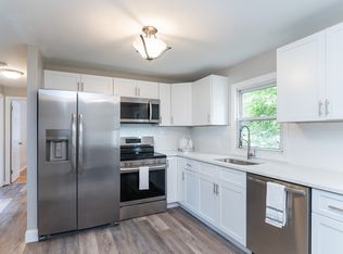 104 Leo Dr, Chicopee, MA 01020