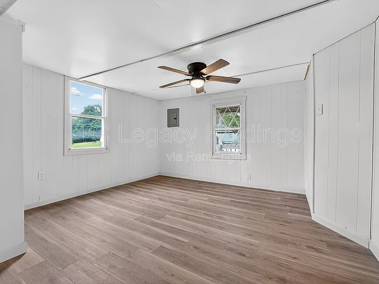 44 Holbert Ave — Photo 22