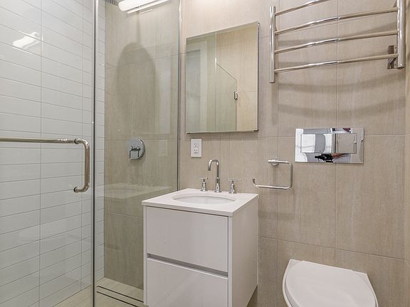 5th image of 26 Prince St #1