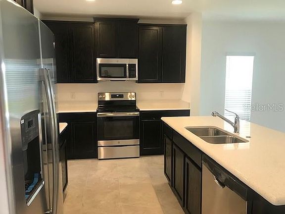 4th image of 3224 Emilio Pl