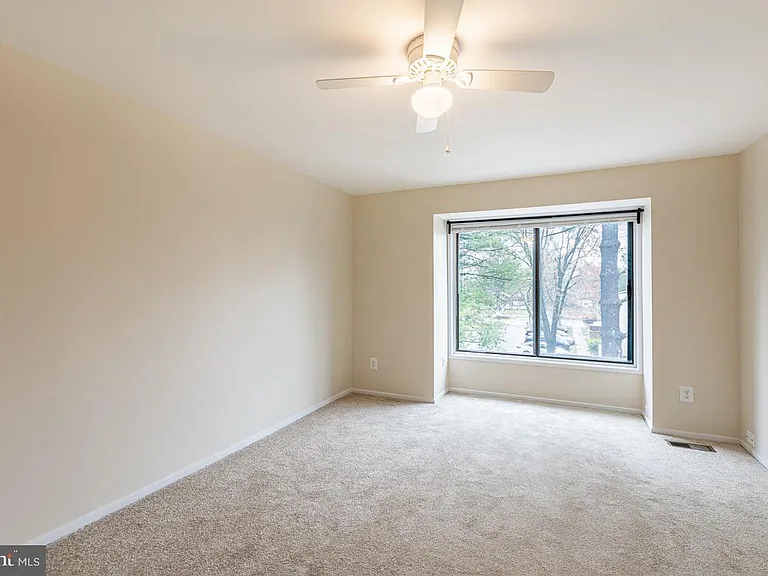 18728 Nathans Pl — Photo 23