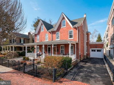 52 N Main St, New Hope, PA, 18938