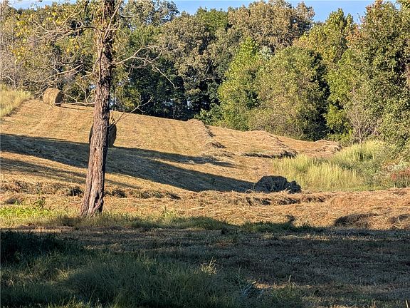 4th image of 4990 Rock Springs Rd #11.39